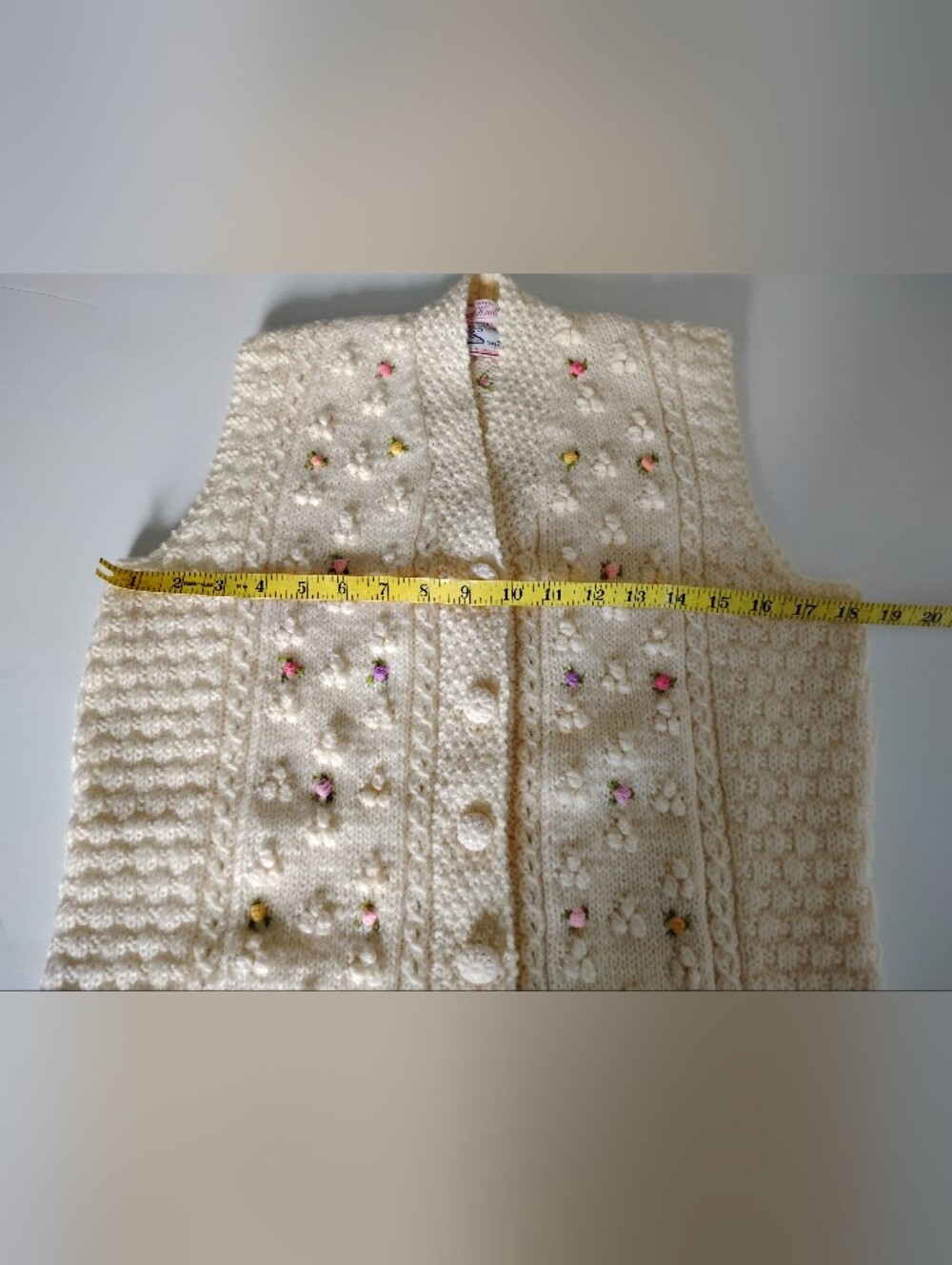 Smith's Of Bermuda Vintage Pure Wool Sweater Vest Cream Pastel Rosettes Size Med - Picture 15 of 16